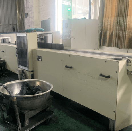 <a href=http://www.fliange.cn/fwzhxt/ target=_blank class=infotextkey>蜂窩活性炭</a>生產(chǎn)車間