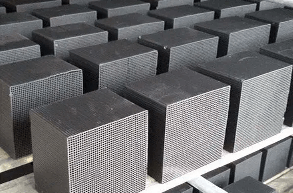 <a href=http://www.fliange.cn/fwzhxt/ target=_blank class=infotextkey>蜂窩活性炭</a>詳細(xì)圖