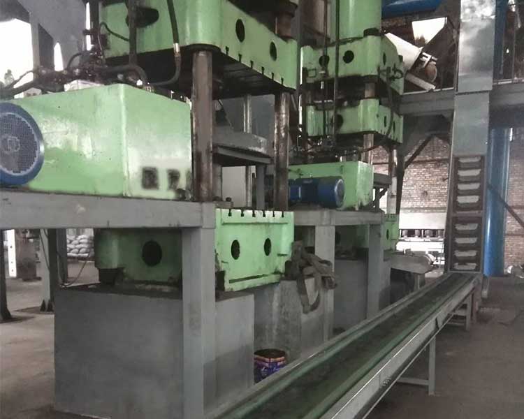 生產(chǎn)<a href=http://www.fliange.cn/zzhxt/ target=_blank class=infotextkey>柱狀活性炭</a>設(shè)備